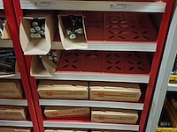 Lot 996 - würth sorteerrek met inhoud - afbeelding 6 van  6