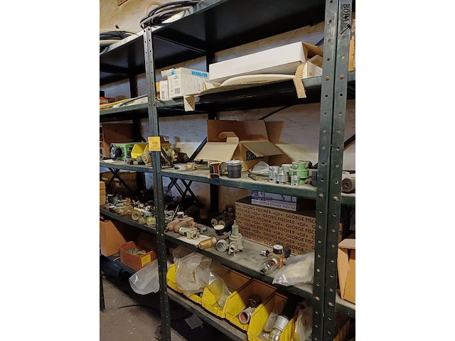 Lot 999 - rek met inhoud - afbeelding 24 van  25