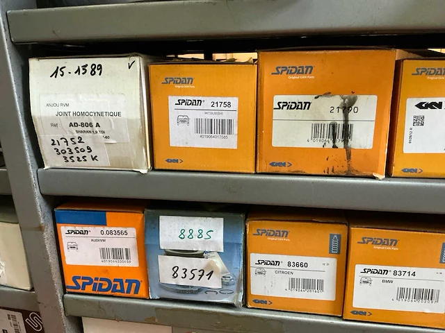 Lot aandrijvingsonderdelen - afbeelding 11 van  27
