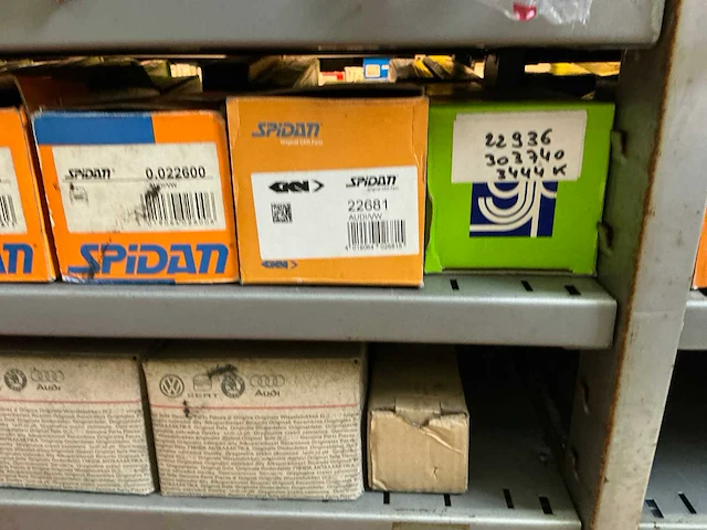 Lot aandrijvingsonderdelen - afbeelding 16 van  27