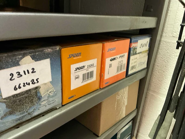 Lot aandrijvingsonderdelen - afbeelding 20 van  27