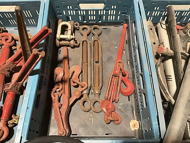Lot aannemersmateriaal - afbeelding 16 van  17