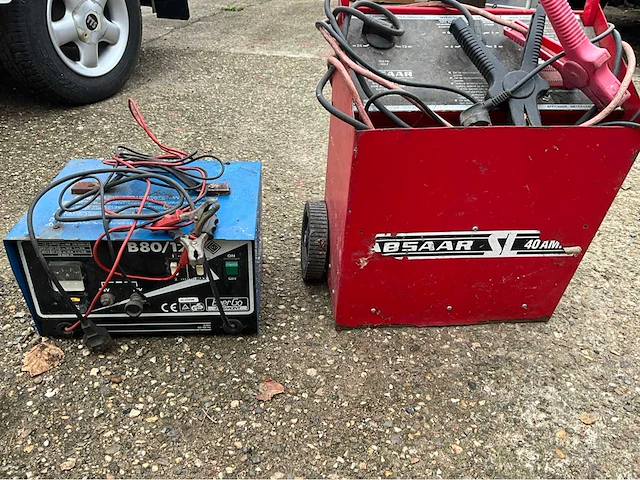 Lot acculader (2x) - afbeelding 1 van  8