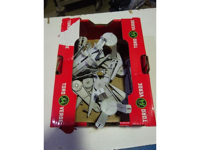 Lot afstandshouders voor halogeenlampen - afbeelding 1 van  1