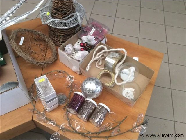 Lot allerlei decoratiemateriaal kerst - afbeelding 3 van  3