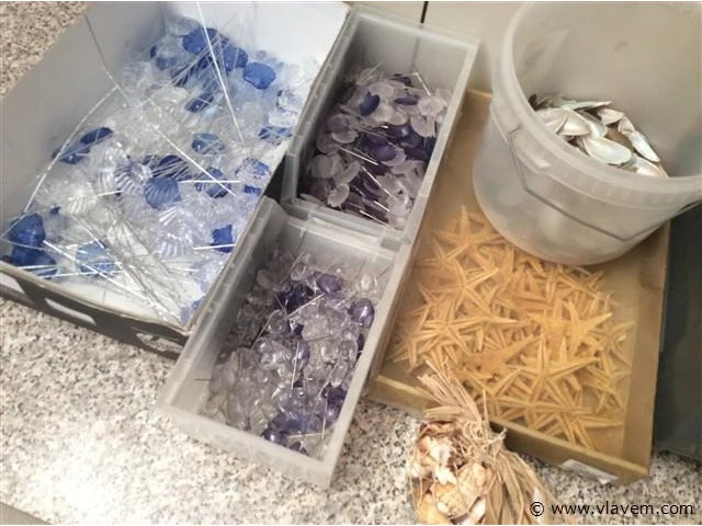 Lot allerlei decoratiemateriaal zee - afbeelding 2 van  3