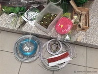 Lot allerlei decoratiemateriaal - afbeelding 2 van  4