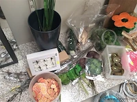 Lot allerlei decoratiemateriaal - afbeelding 3 van  4