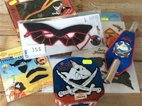 Lot allerlei - afbeelding 1 van  2