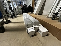 Lot armaturen - afbeelding 2 van  6