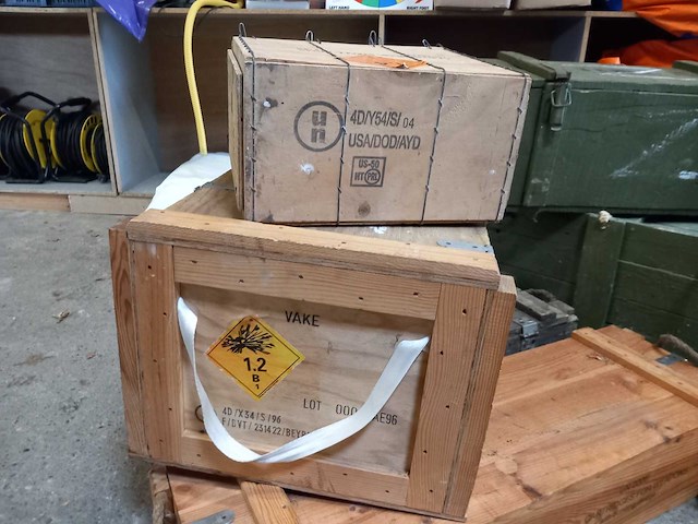 Lot army koffers - afbeelding 3 van  6