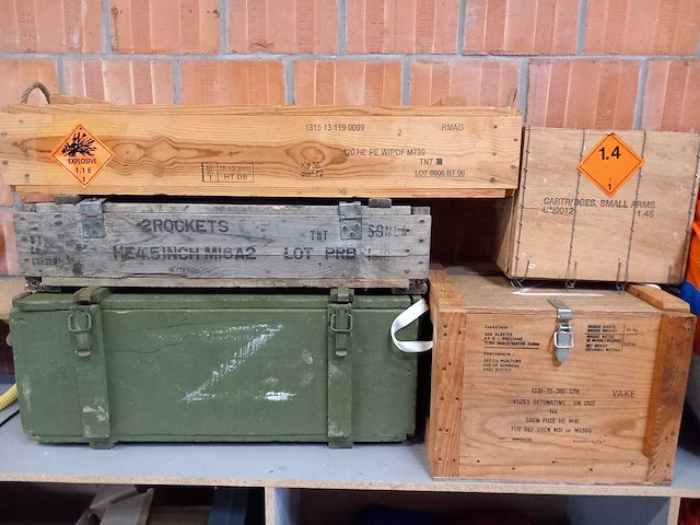 Lot army koffers - afbeelding 4 van  6