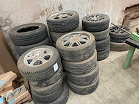 Lot autobanden deels met velg - afbeelding 2 van  2