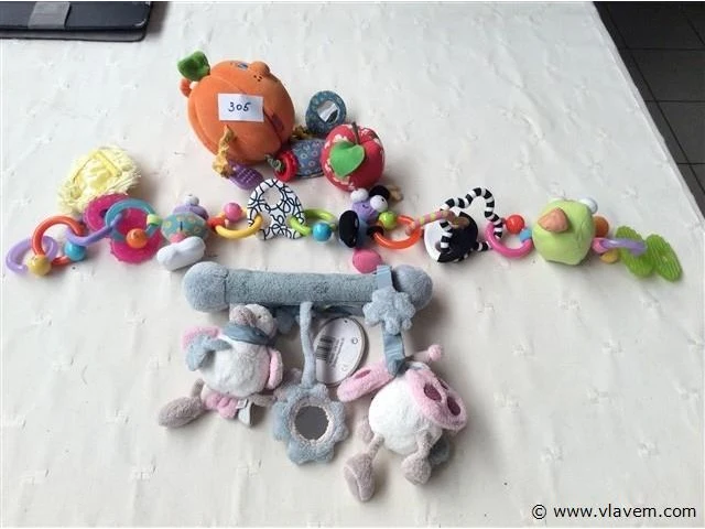 Lot baby items - afbeelding 1 van  3