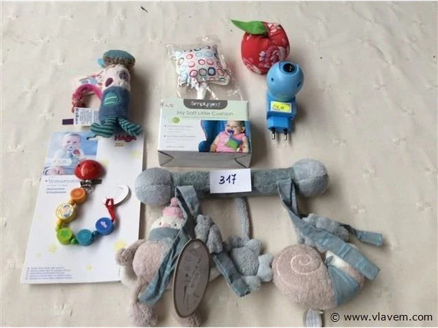 Lot baby items - afbeelding 1 van  3