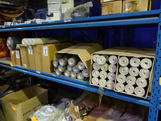 Lot behangpapier - afbeelding 1 van  14