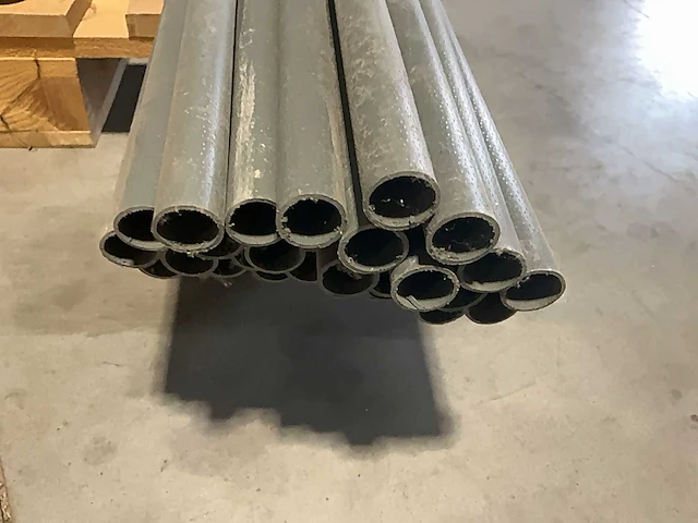 Lot bevestigingsmateriaal voor muren van vloeistofdichtbeton - afbeelding 6 van  6