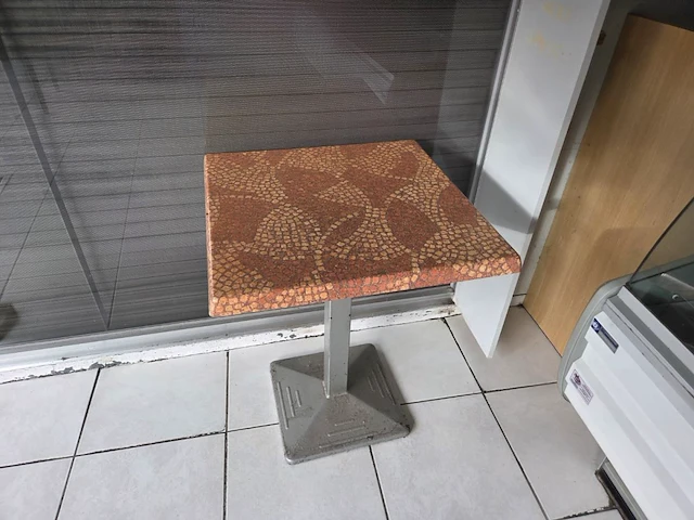Lot bistro tafels en stoelen - afbeelding 3 van  6