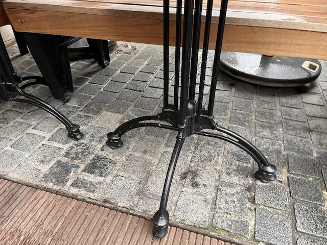 Lot bistrotafels - afbeelding 2 van  5