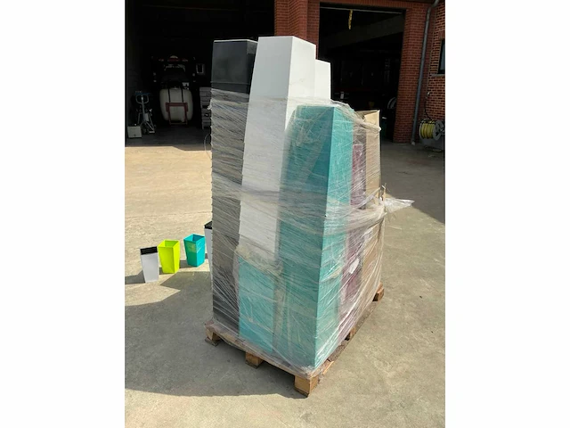 Lot bloempotten met binnenbak plastiek bloempot - afbeelding 7 van  8