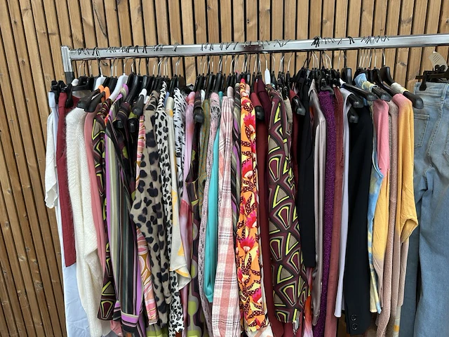 Lot blouses - afbeelding 1 van  15