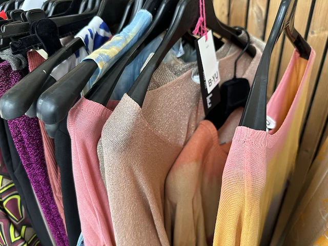 Lot blouses - afbeelding 10 van  15