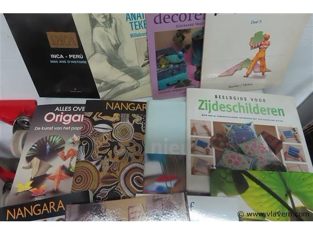 Lot boeken volgens foto - afbeelding 3 van  4