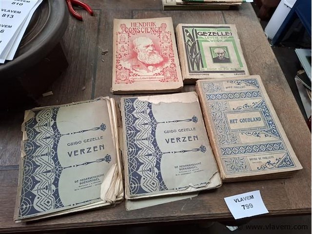 Lot boeken - afbeelding 1 van  3