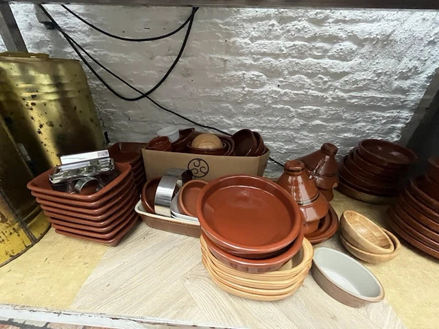 Lot borden/kommen/tajines - afbeelding 12 van  12