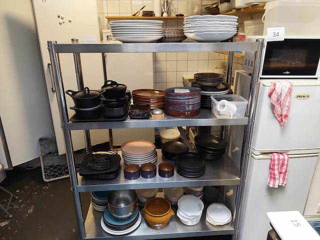 Lot borden/schaaltjes/potjes - afbeelding 1 van  36