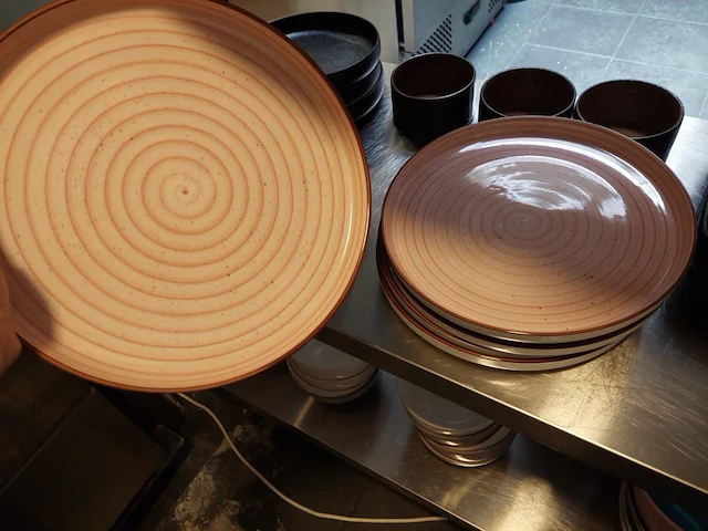 Lot borden/schaaltjes/potjes - afbeelding 19 van  36