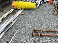 Lot bouwmatrialen - afbeelding 35 van  50