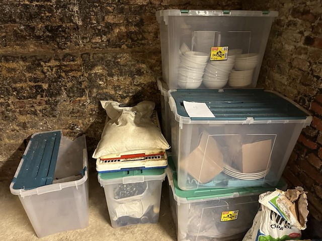 Lot boxen + inhoud - afbeelding 1 van  4