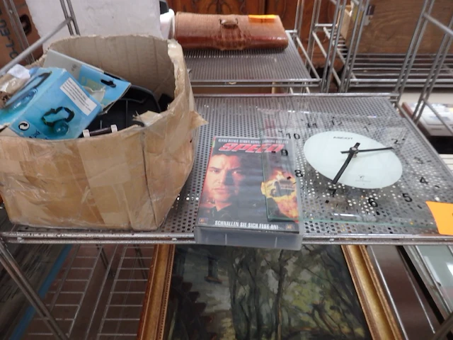 Lot brocante, fiets gerief, klok,… - afbeelding 1 van  1
