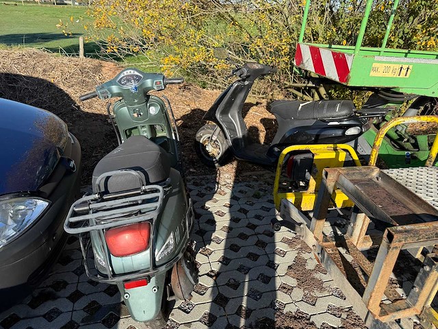 Lot brommers - brommer - afbeelding 1 van  7