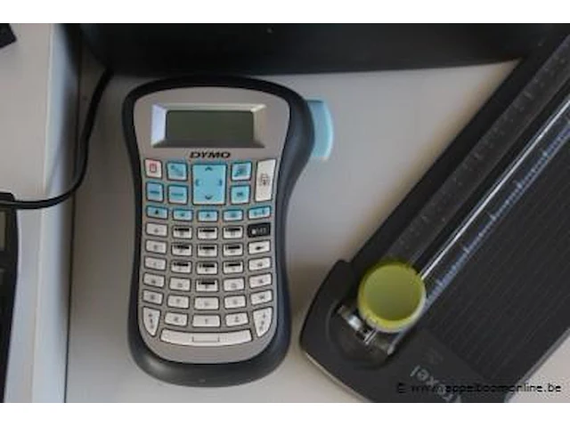 Lot bureau artikelen wo. labelprinter, papiersnipperaar - afbeelding 3 van  3