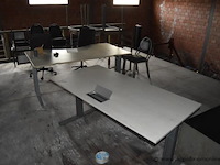 Lot bureelmateriaal wo tafels en stoelen - afbeelding 1 van  3