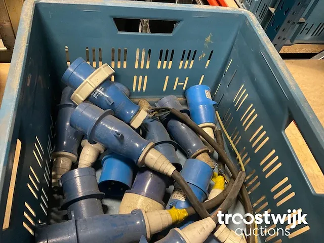 Lot cee stekkers 230v blauw - afbeelding 2 van  3
