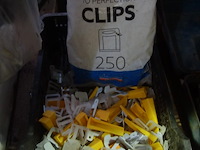 Lot clips - afbeelding 1 van  1