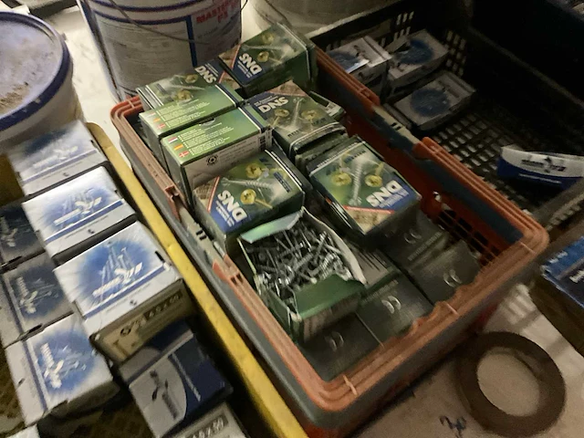 Lot dakmateriaal toebehoren - afbeelding 23 van  69