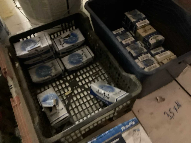 Lot dakmateriaal toebehoren - afbeelding 24 van  69