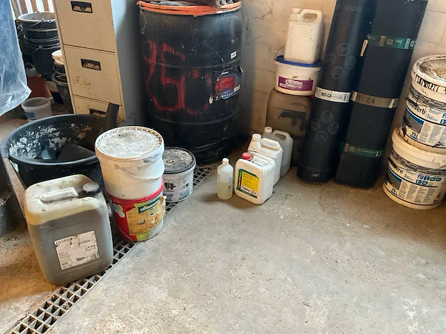 Lot dakmateriaal toebehoren - afbeelding 2 van  69