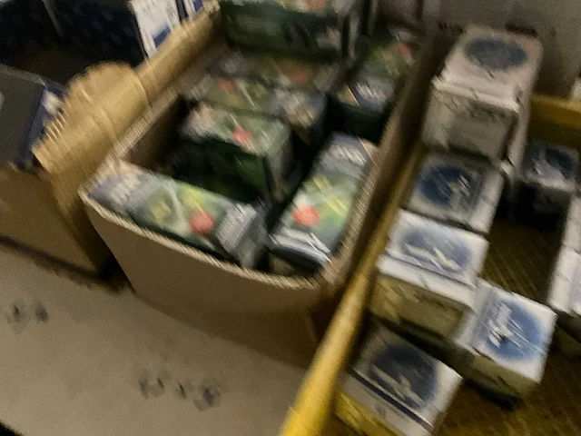 Lot dakmateriaal toebehoren - afbeelding 31 van  69