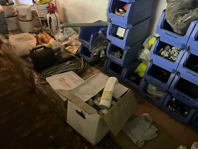 Lot dakmateriaal toebehoren - afbeelding 50 van  69