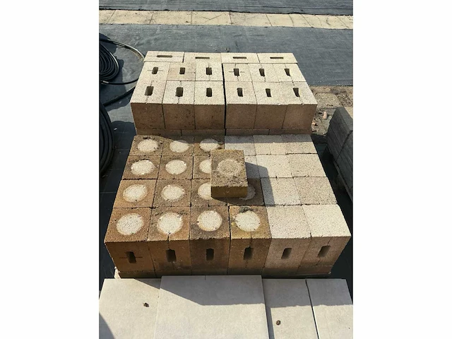 Lot dals en betonblokken bouwsteen - afbeelding 3 van  5