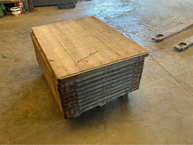 Lot damwandschotten hout overige aannemersmateriaal (10x) - afbeelding 2 van  3