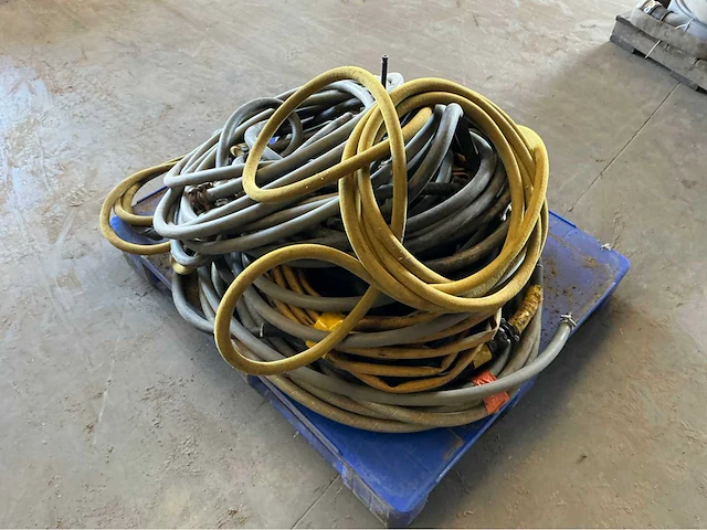 Lot darmen luchtcompressor - afbeelding 3 van  4