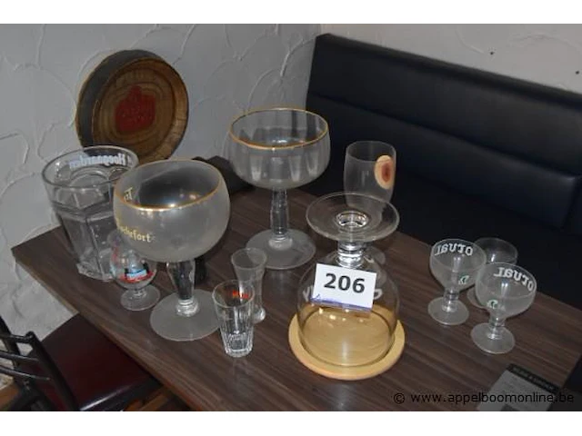 Lot deco wo. bierglazen - afbeelding 1 van  2