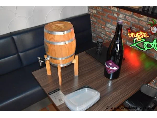 Lot deco wo. bierglazen - afbeelding 2 van  2