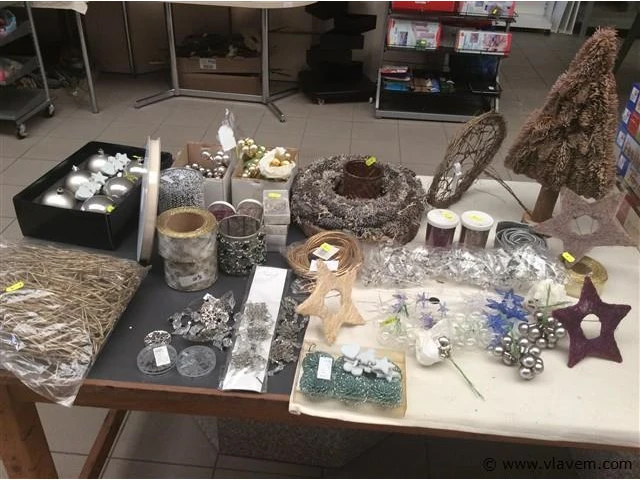 Lot decoratiemateriaal kerst - afbeelding 1 van  3